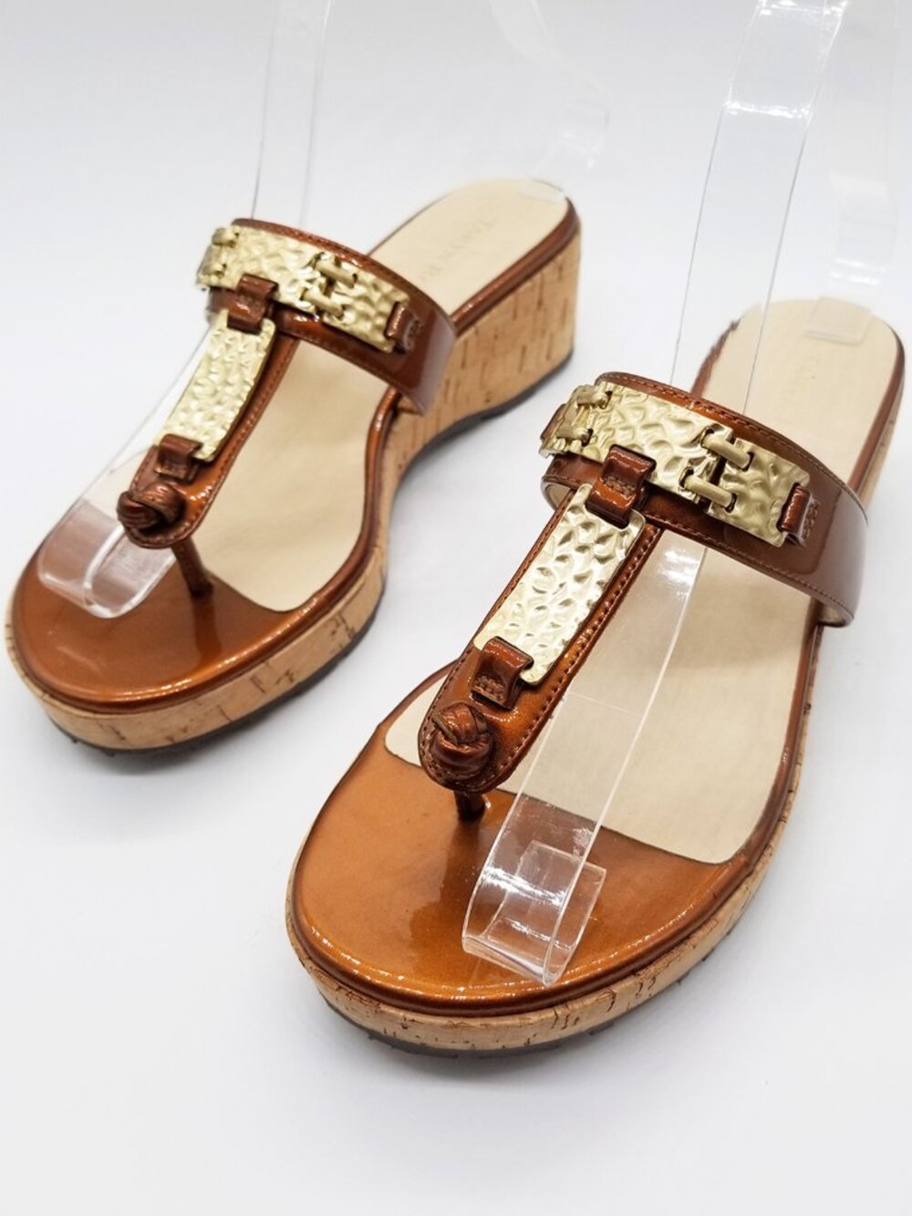 TARYN ROSE Nelly Bronze Hammered Gold Accent Wedge Thong Sandals 6.5M Slip On